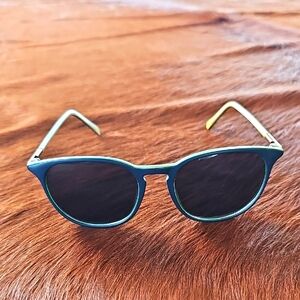 Stylish Blue Sunglasses